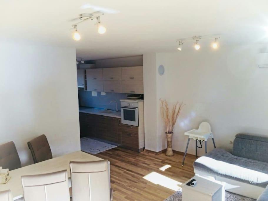 Liam Apartment Pula Exterior photo